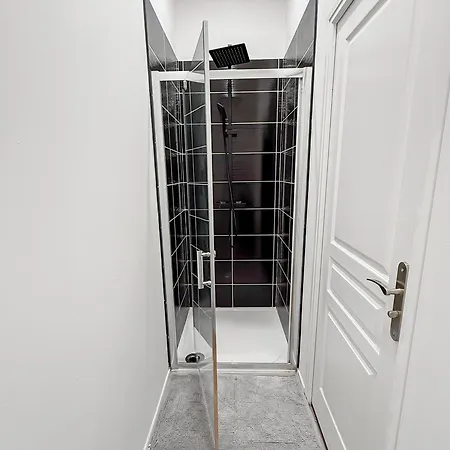 Appartement Rénové à *